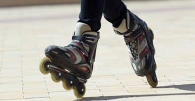 Roller blades